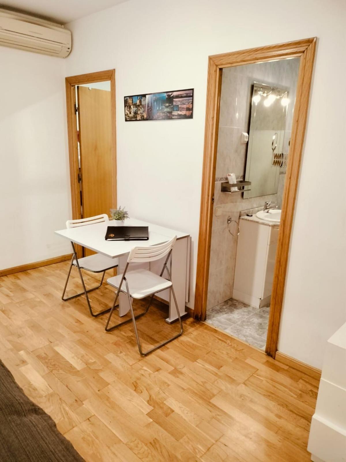 Barcelona Me Enamora Apartman Kültér fotó